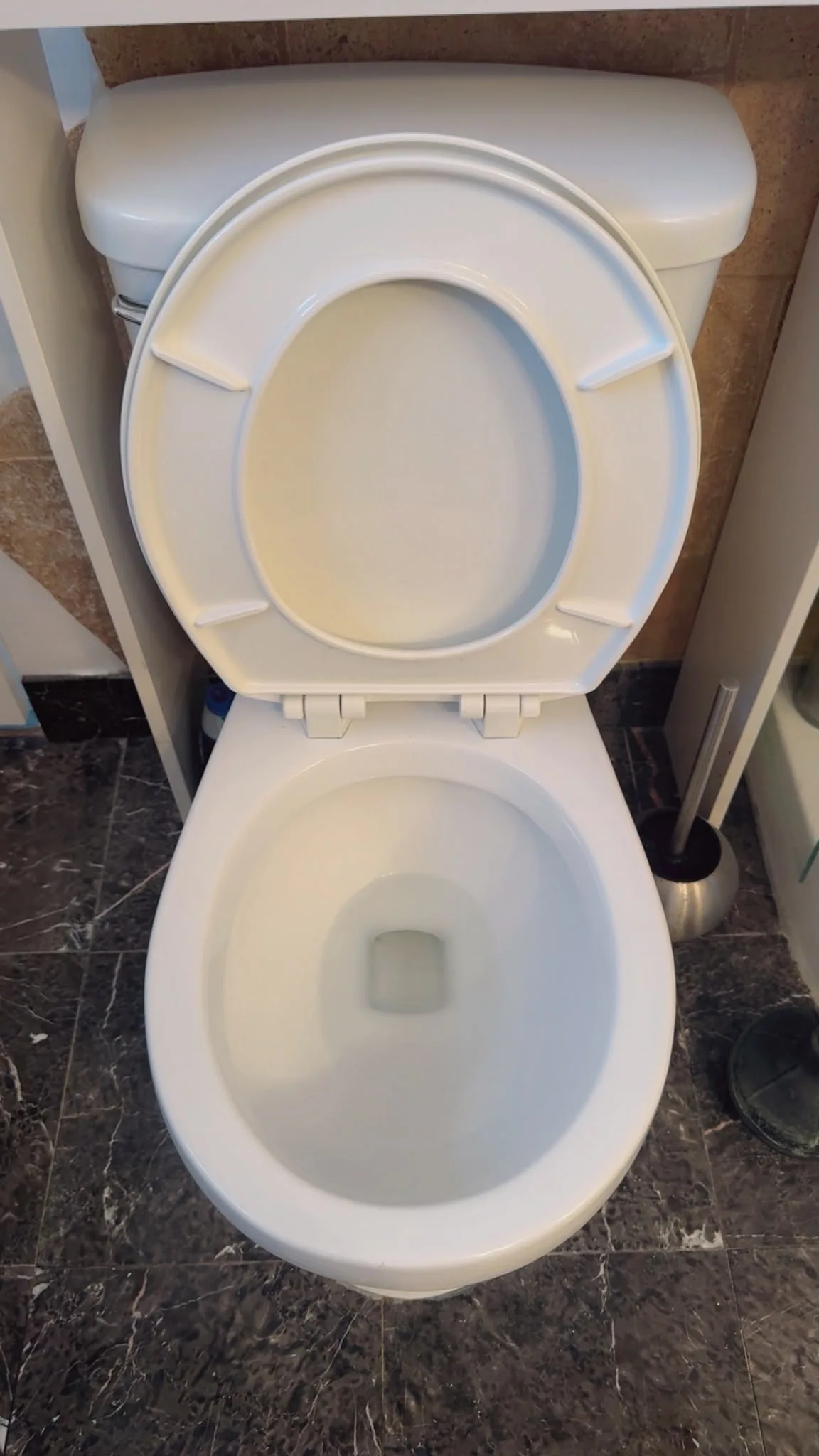 Deep bathroom cleaning before and after, after